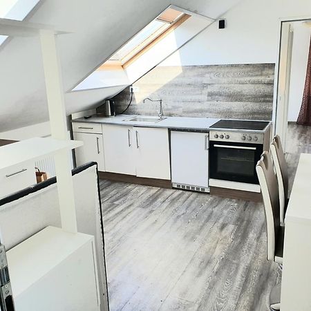 Fmi110 Next To Airport Apartment Ruesselsheim Luaran gambar