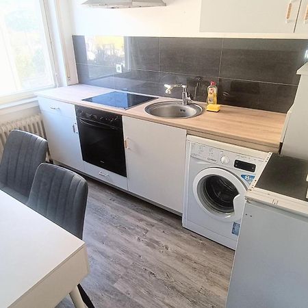 Fmi110 Next To Airport Apartment Ruesselsheim Luaran gambar
