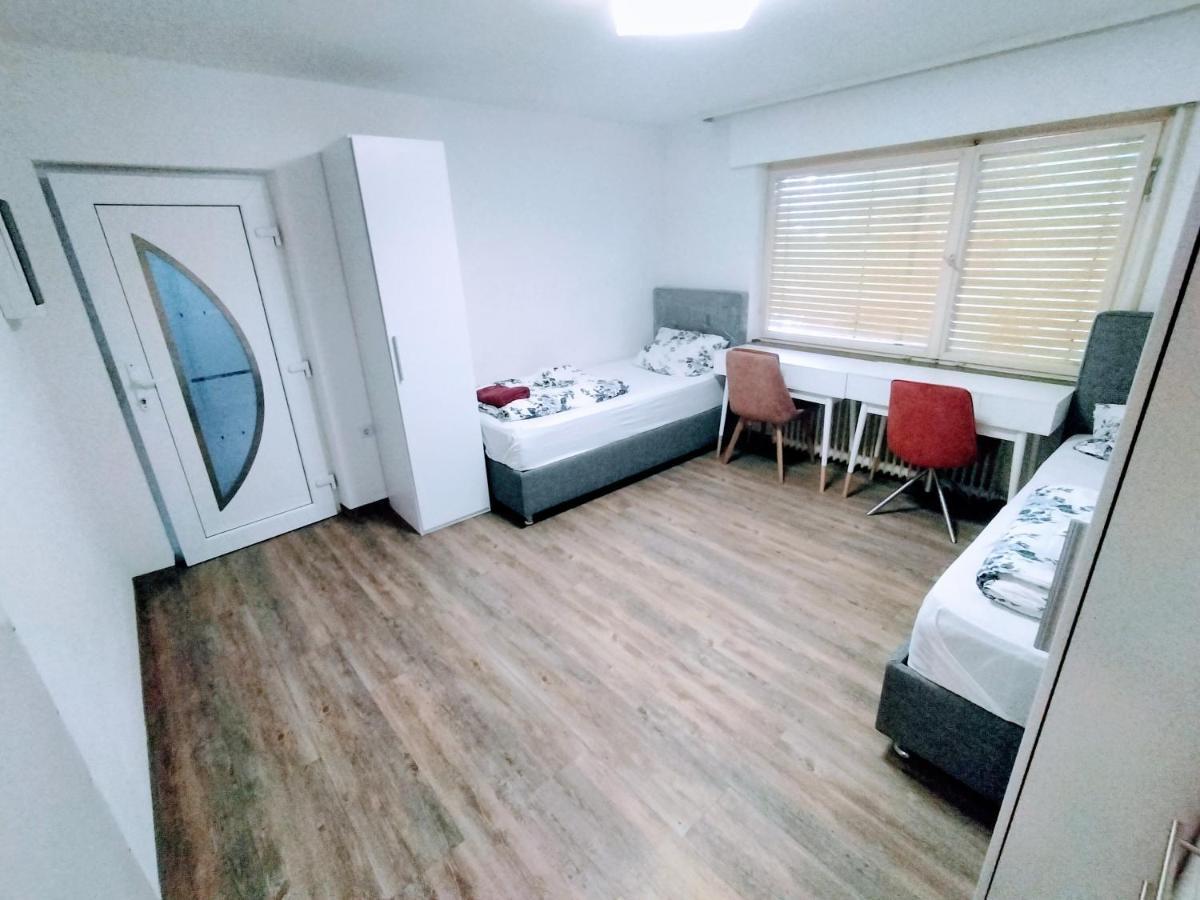 Fmi110 Next To Airport Apartment Ruesselsheim Luaran gambar
