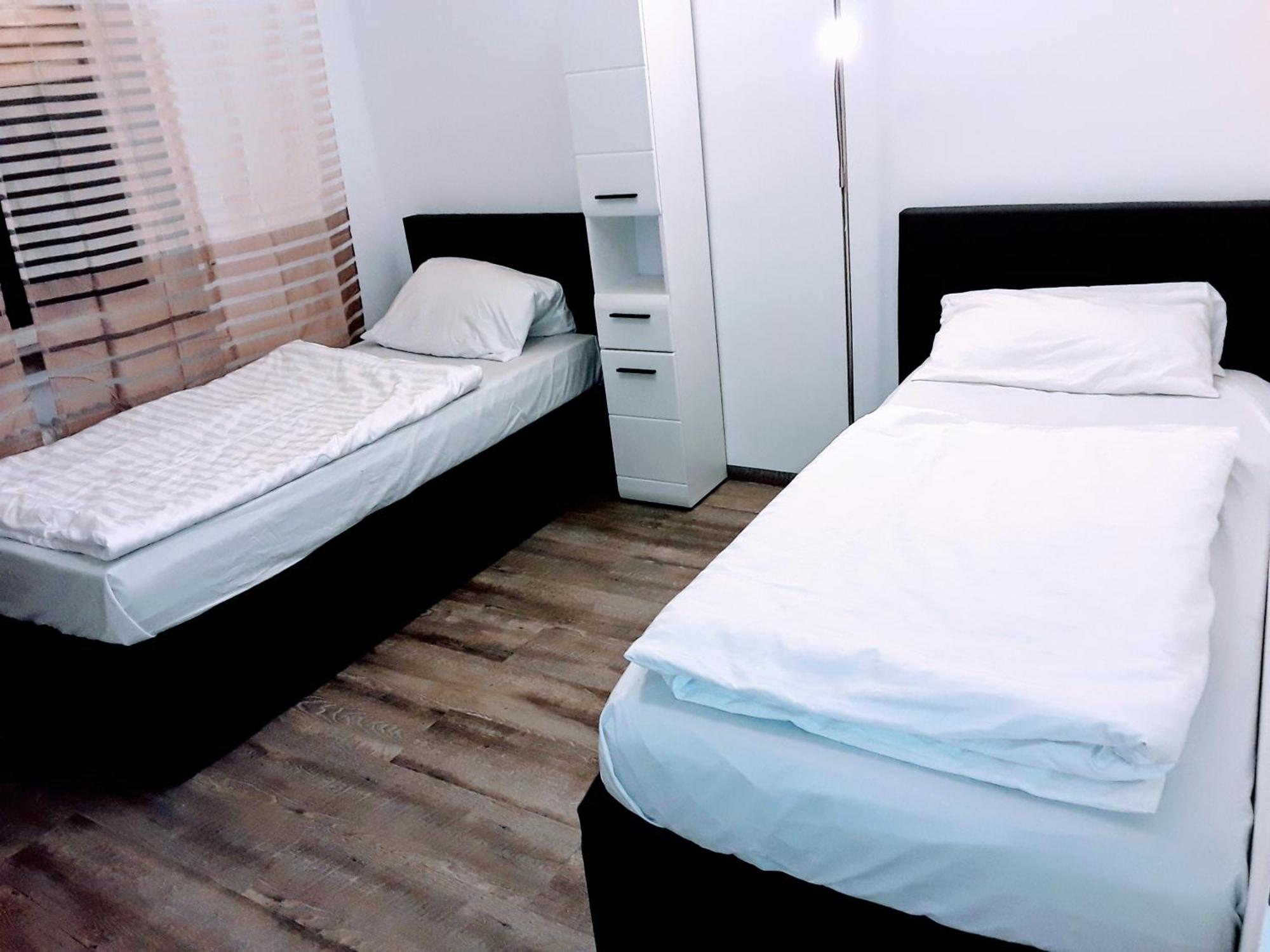 Fmi110 Next To Airport Apartment Ruesselsheim Bilik gambar